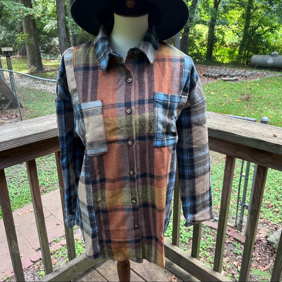 Brown plaid color block button up shirt - Picture 4 of 13